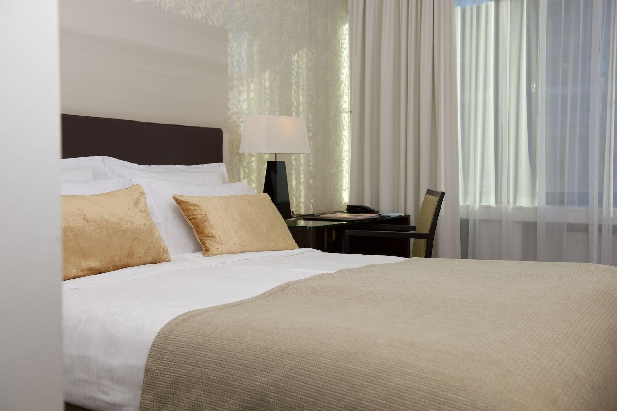 Elite Eden Park Hotel 4*